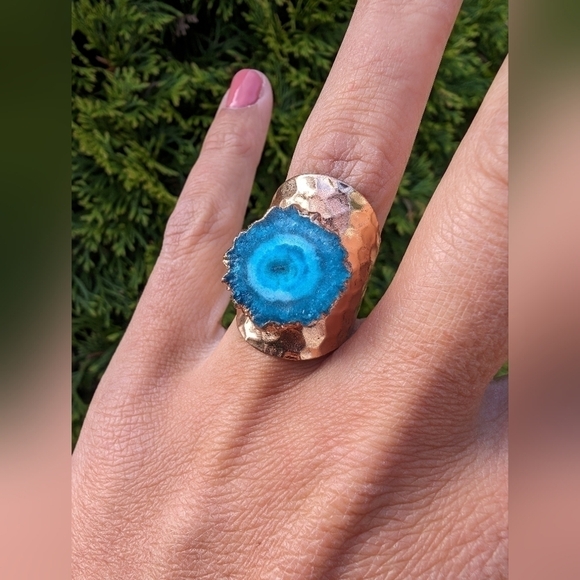 Artisan Handmade In Morocco Adjustable Blue Geode Wide Band Gold Ring Size 8.75 - Picture 3 of 8